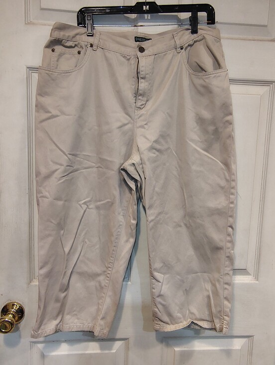 Ralph Lauren Pants - Vintage Ralph Lauren Women's Size 16W Beige Capris
